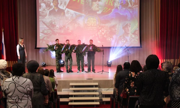Праздник "Защитникам Родины славу поём!"